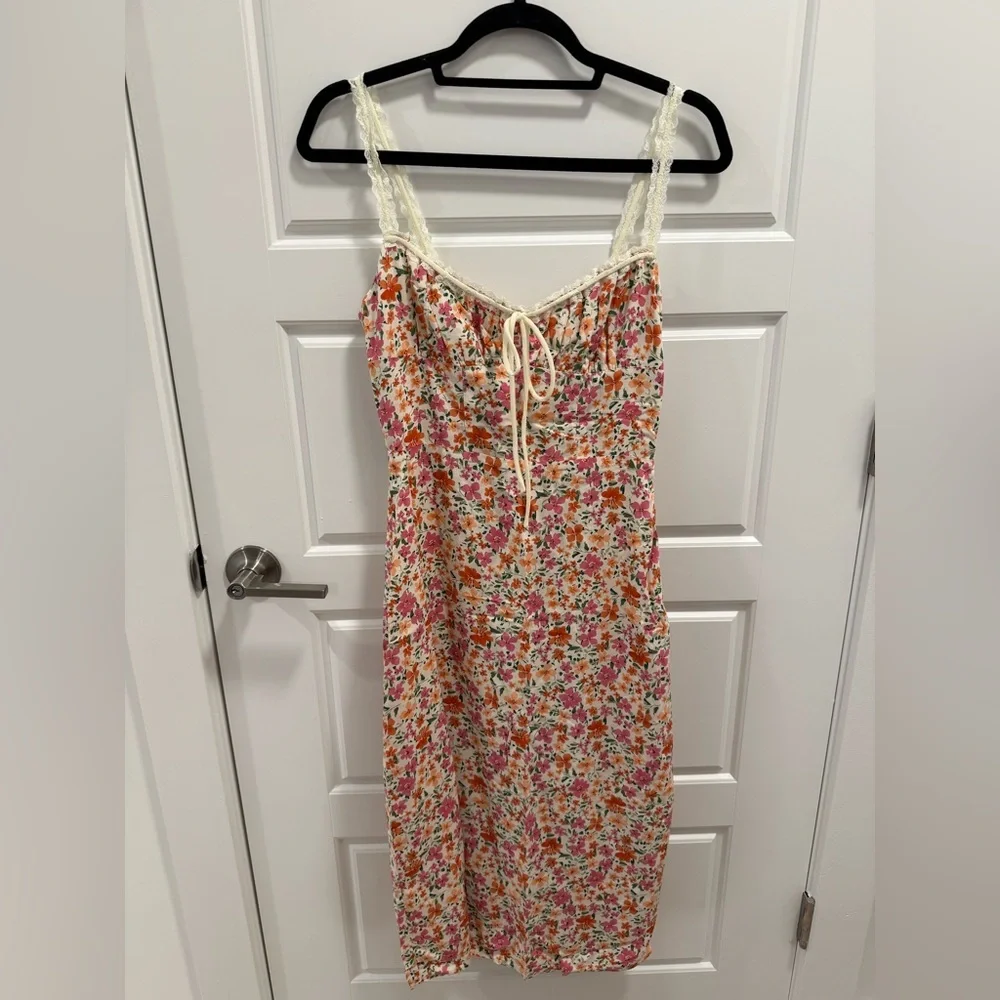 Commense Floral Print Trim Cami Midi Dress - Picture 6 of 8